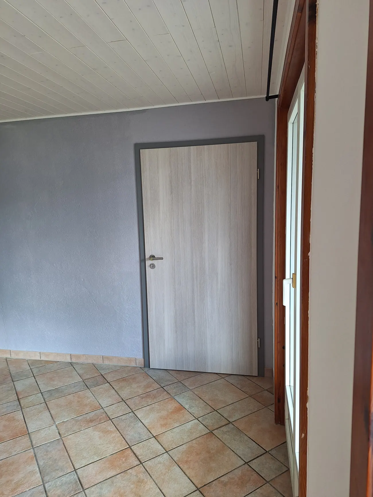 Cloison terminée avec porte